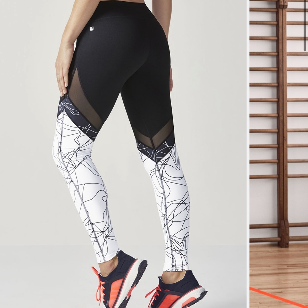 Nwot Fabletics Mid-Rise Mesh Powerhold Legging Sz… - image 1
